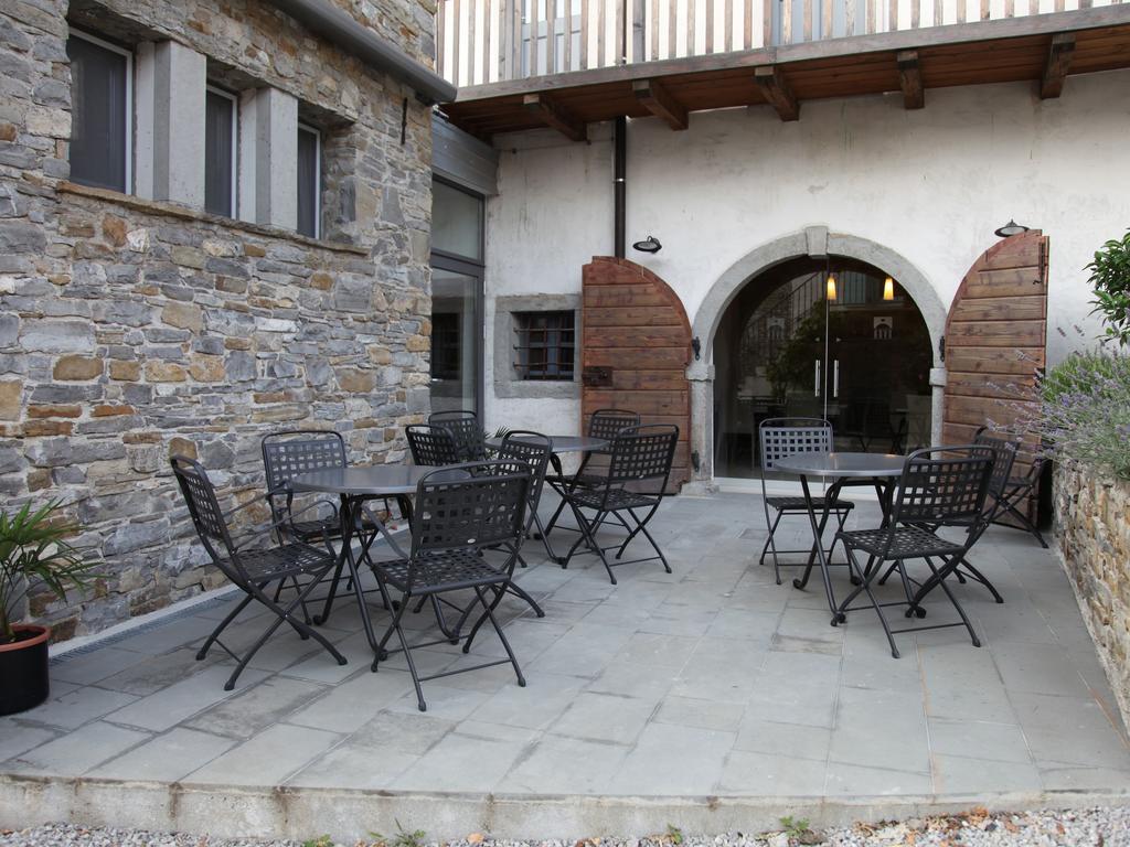 Boutique Hotel Dvor Dobrovo Exterior photo
