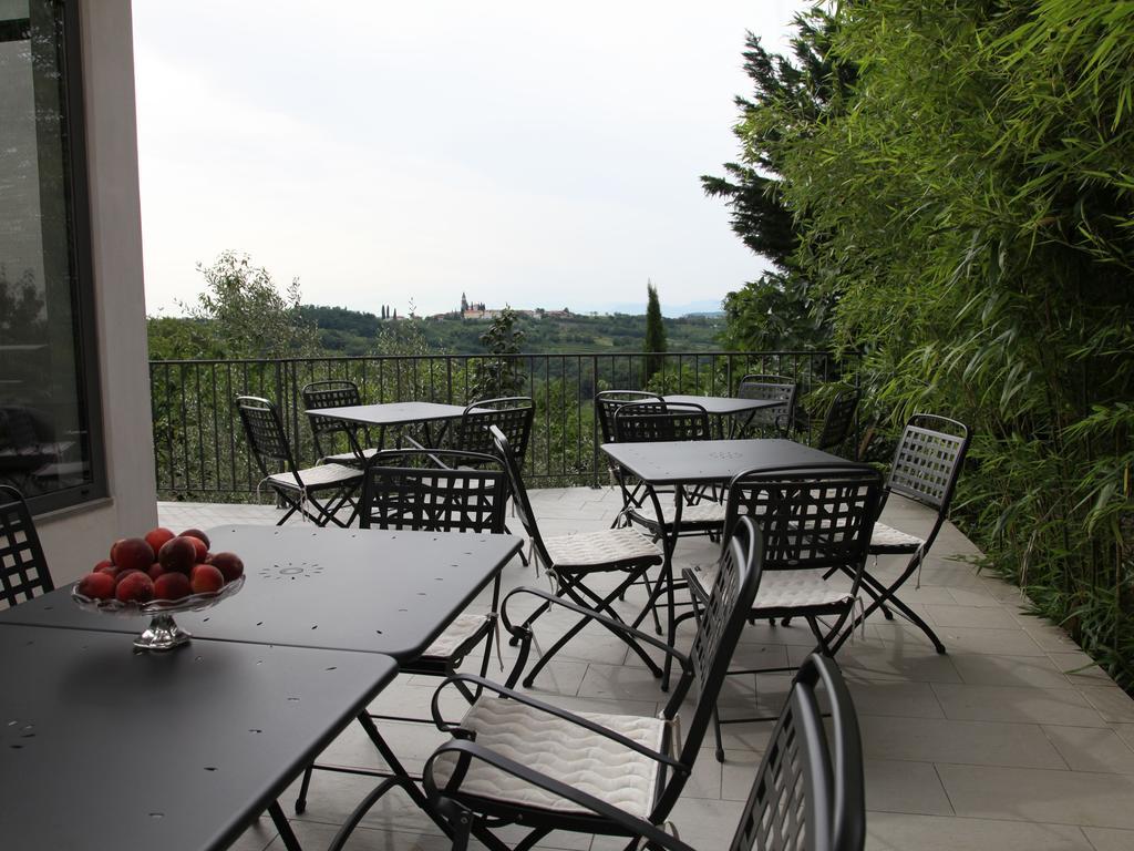 Boutique Hotel Dvor Dobrovo Exterior photo
